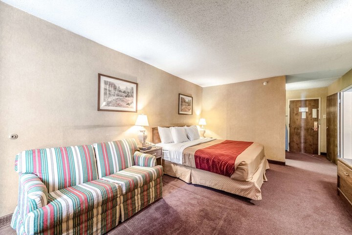 Room 15 of 32