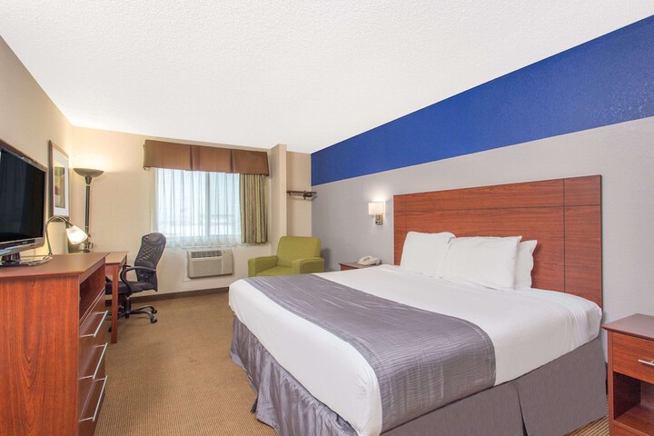 Room 14 of 19