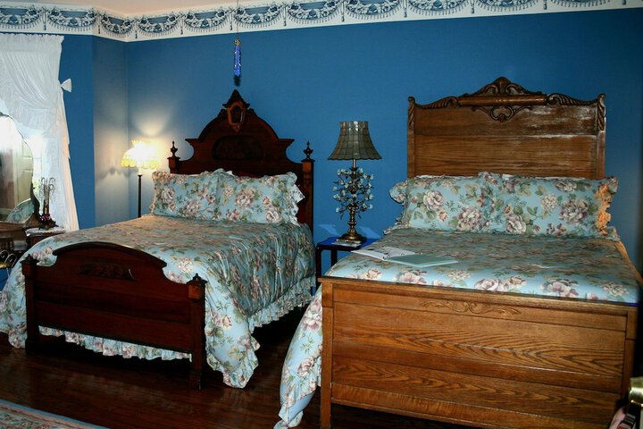 Heron Cay Lakeview Bed & Breakfast Inn