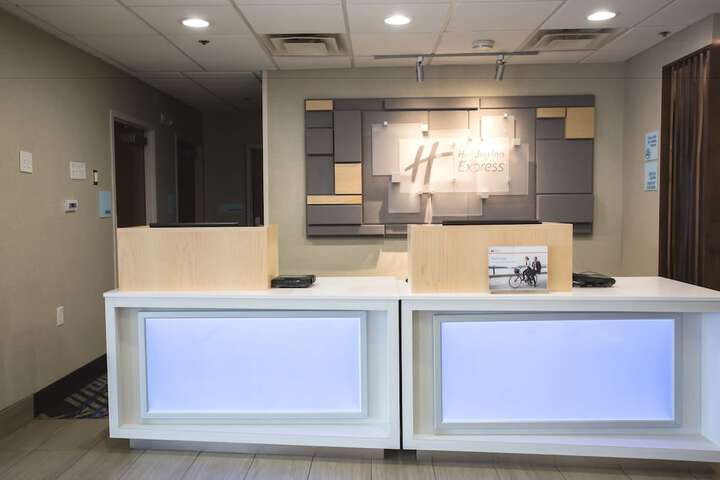Hotel 3 of 75