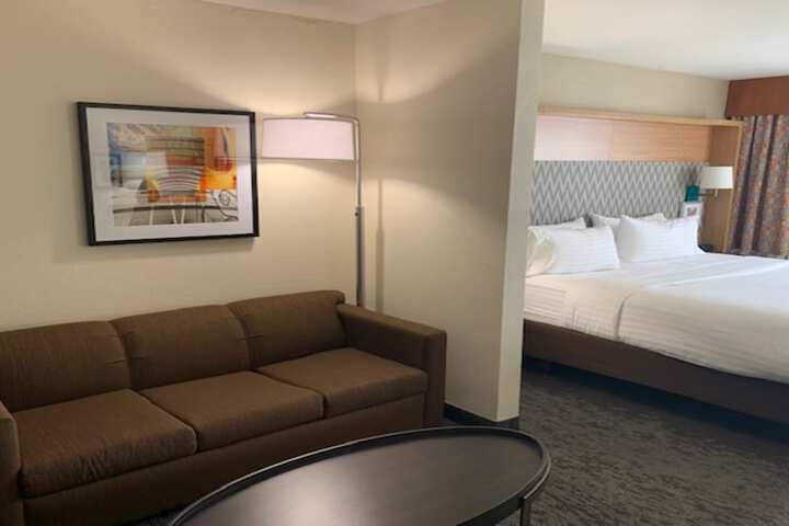 Room 43 of 63