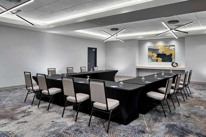 Delta Hotels by Marriott Toledo