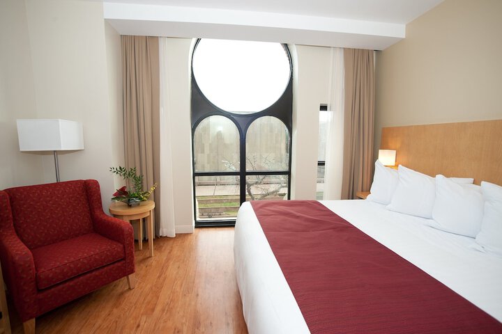 Room 37 of 88