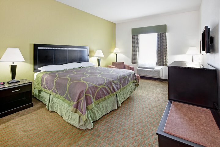 Room 3 of 14