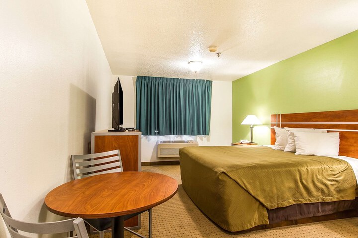 Room 40 of 62