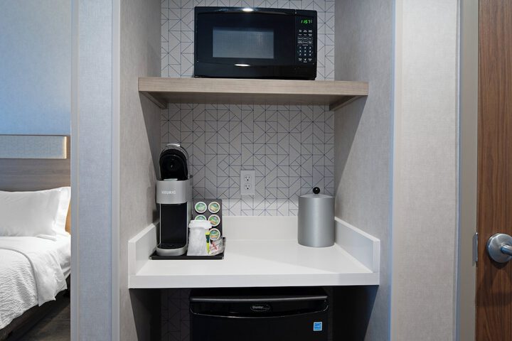 Holiday Inn Express and Suites Hollister by IHG