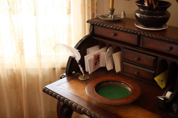 The Old Parsonage B & B