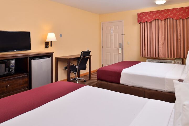 Room 10 of 15