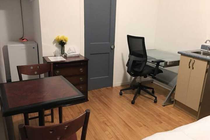 Room 17 of 25