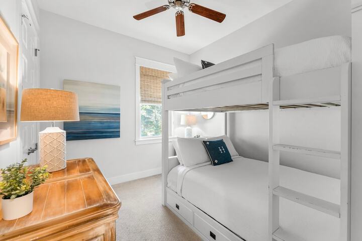 Prominence on 30A by Panhandle Getaways