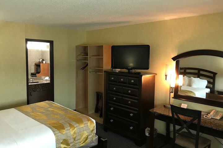 Room 20 of 35