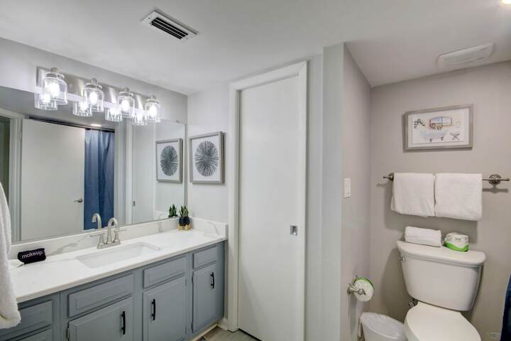 Room 18 of 29