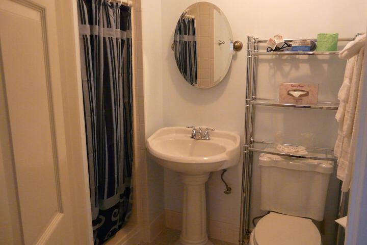 Room 25 of 31