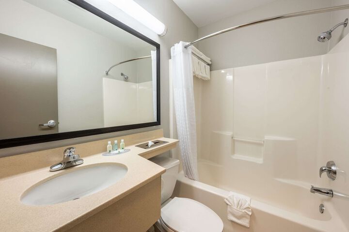 Rodeway Inn Poughkeepsie