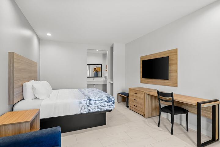 Americas Best Value Inn & Suites Tomball Grand Parkway