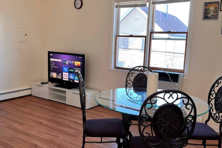 Amazing Three Bedrooms Apartment