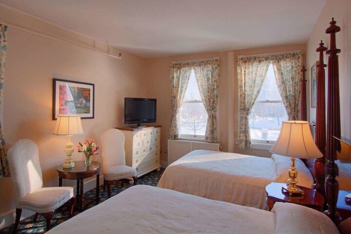 Room 40 of 66