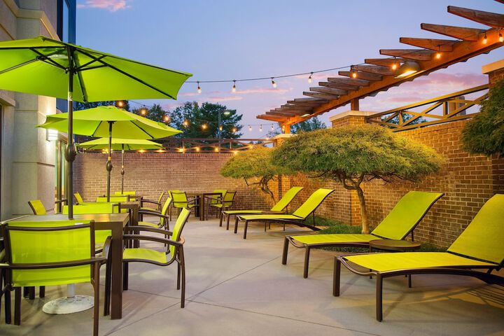 Terrace/Patio 44 of 45