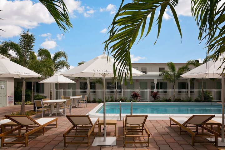 Pool 10 of 75