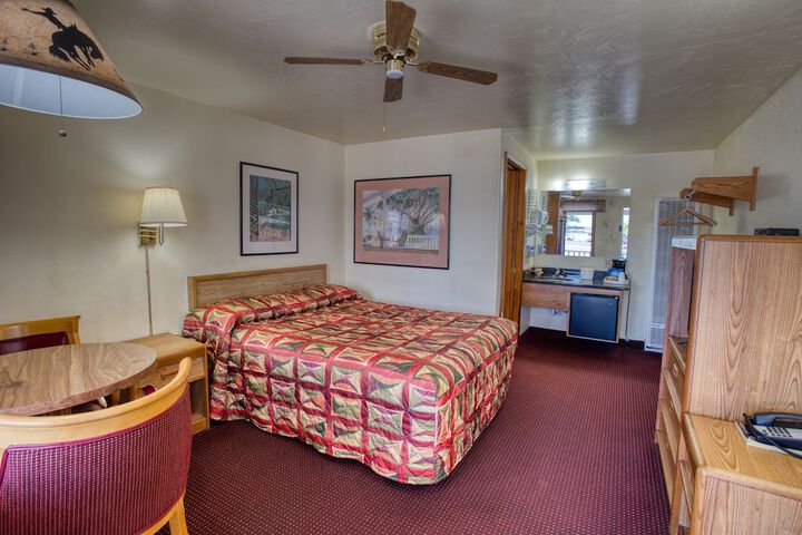 Room 16 of 16