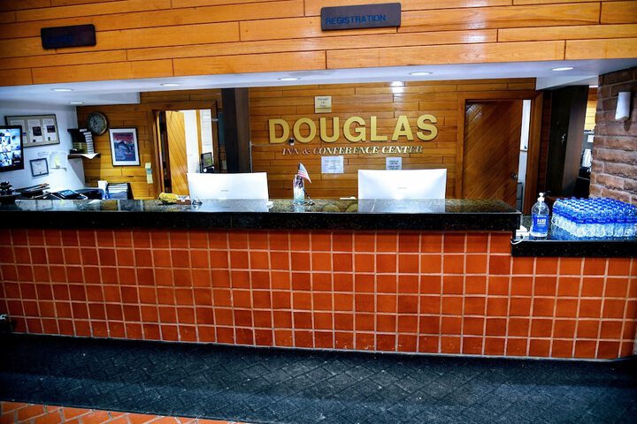 Douglas Inn & Conference Center