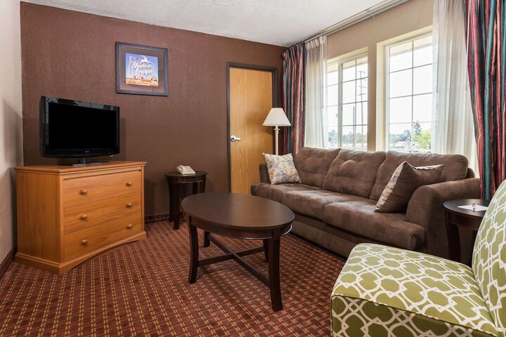 Room 15 of 29