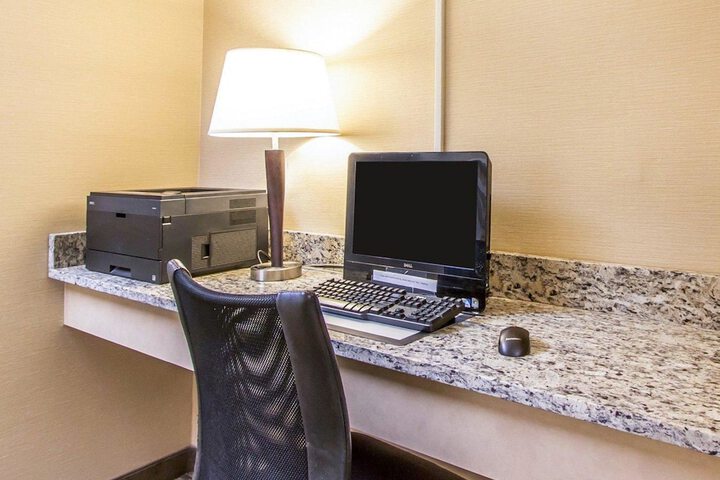 Business Center 48 of 48
