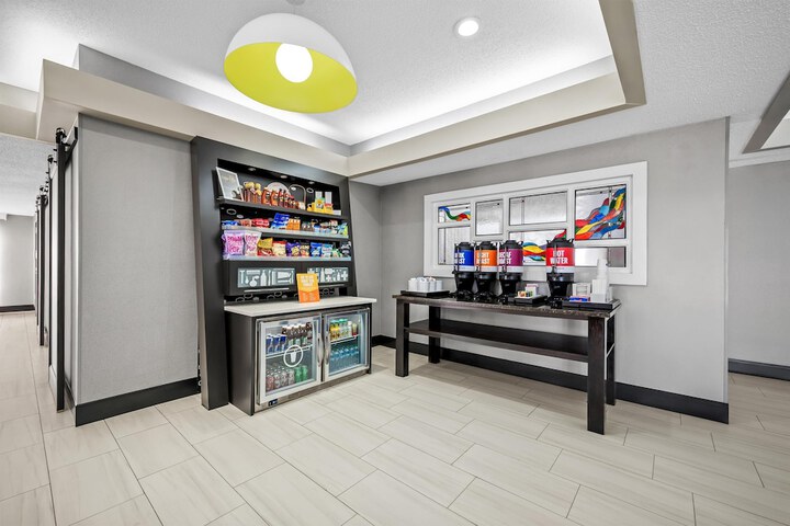 Hampton Inn Bloomington West