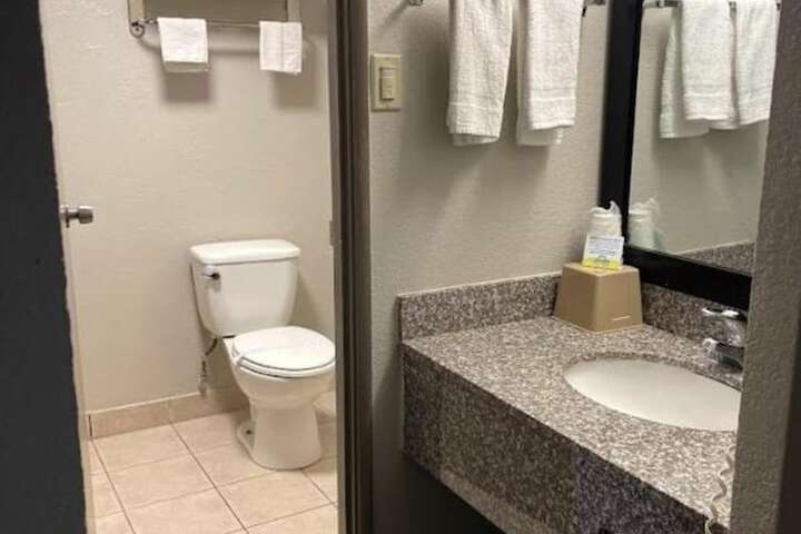 Room 44 of 51