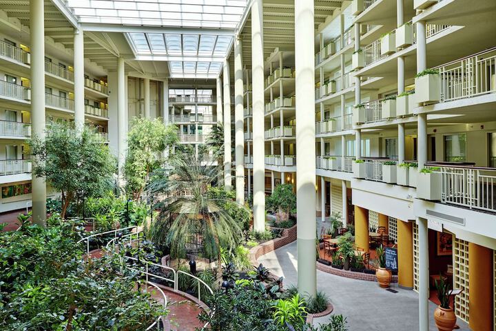 Embassy Suites by Hilton Parsippany