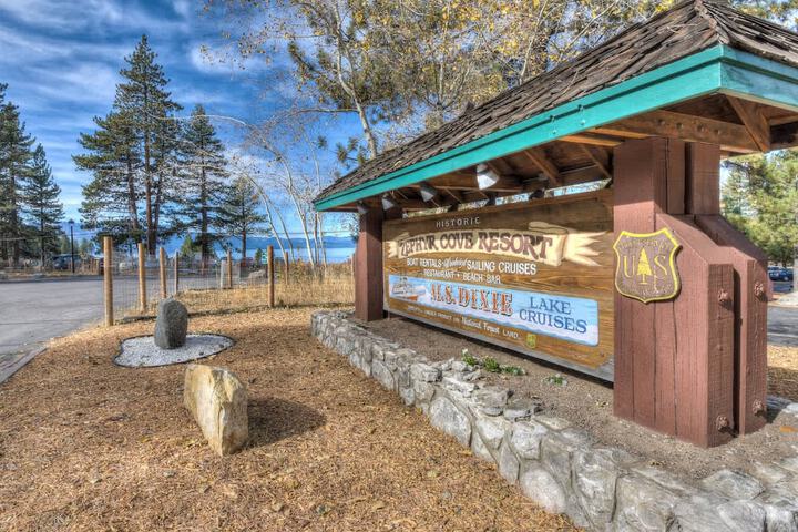Zephyr Cove Cabin - Walk to Lake and Beach