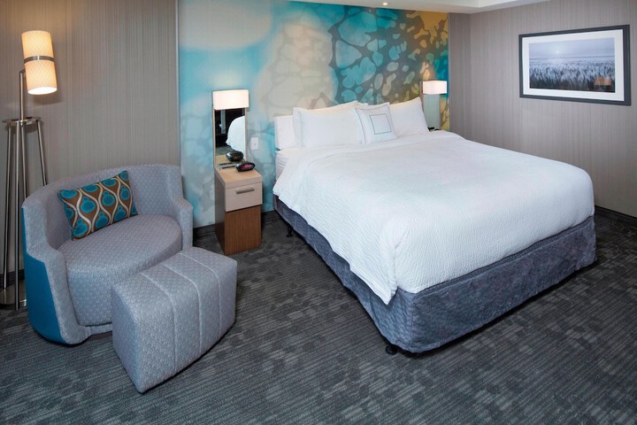 Room 27 of 45