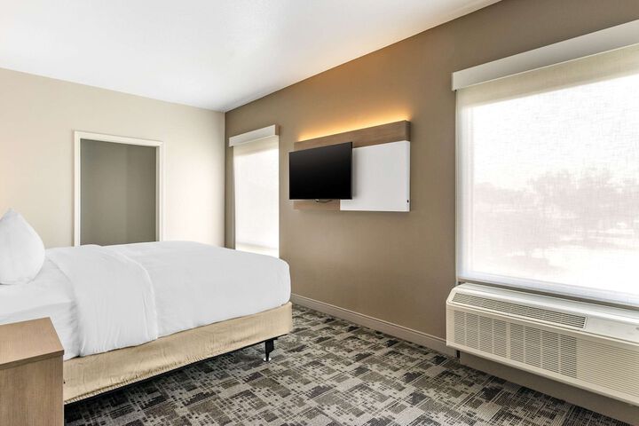 Room 20 of 35