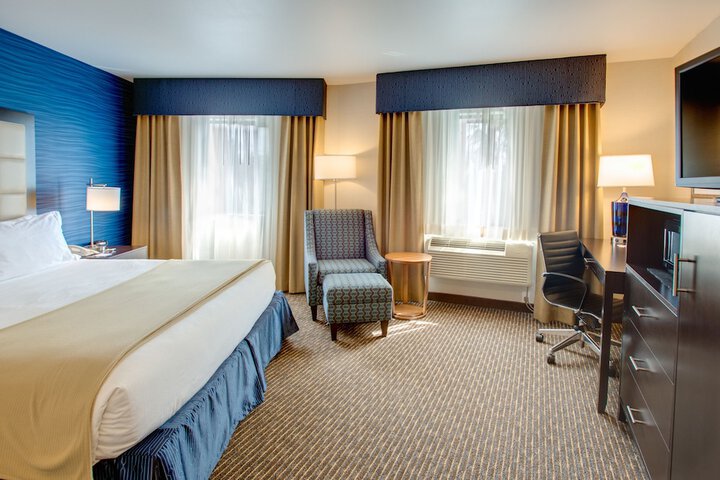 Room 40 of 52