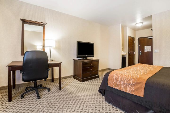 Comfort Inn & Suites Henderson - Las Vegas