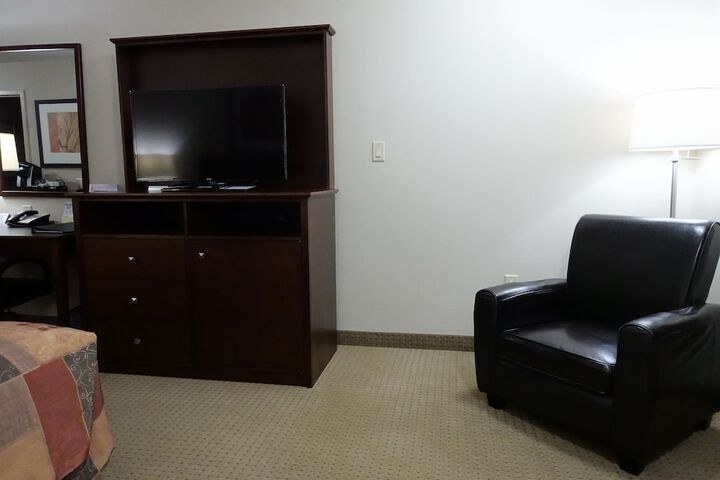 Ramada by Wyndham Weyburn