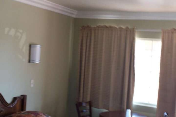 Room 33 of 37