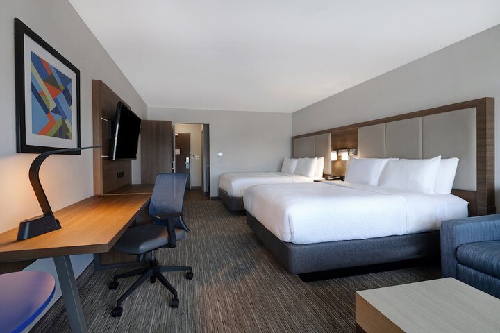 Holiday Inn Express & Suites Grand Rapids South - Wyoming by IHG