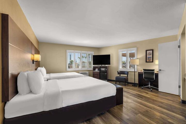 Room 18 of 30