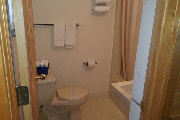 Room 44 of 58