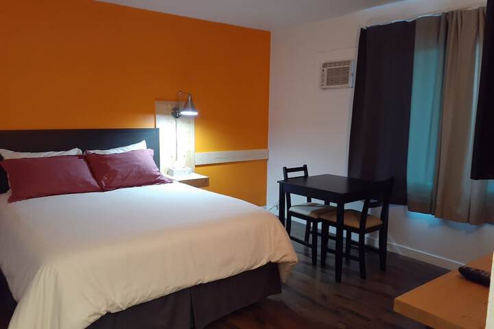 Room 21 of 24
