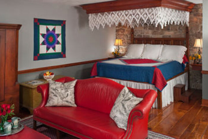 Historic Smithton Inn