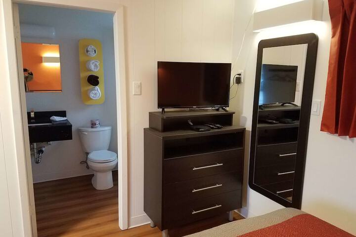 Room 10 of 46