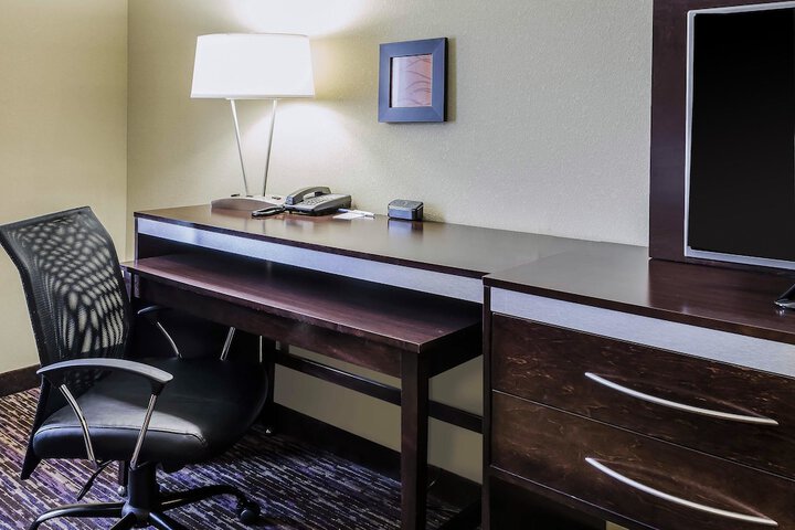 Room 26 of 43