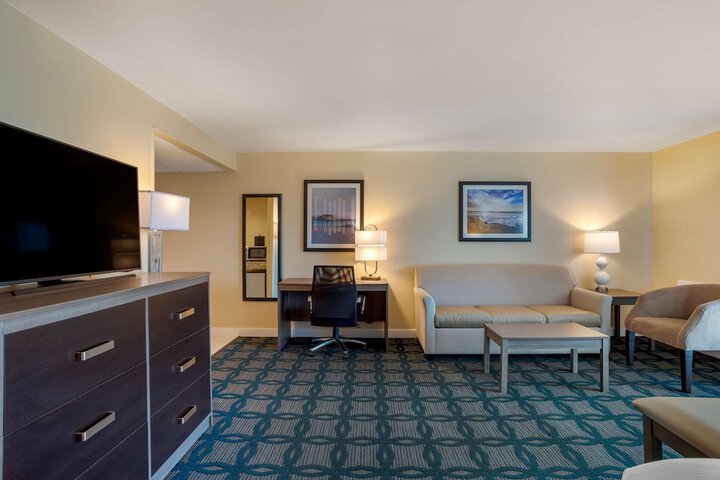 Room 16 of 45