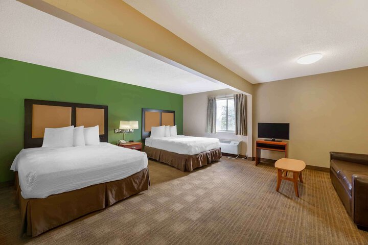 Room 16 of 33