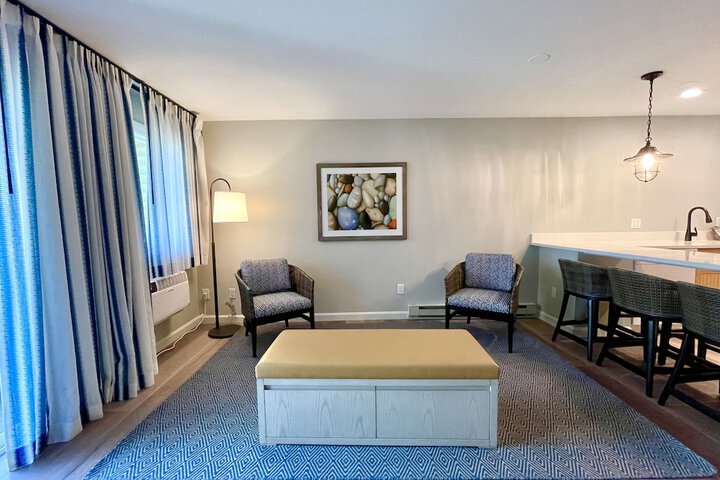 Room 49 of 73