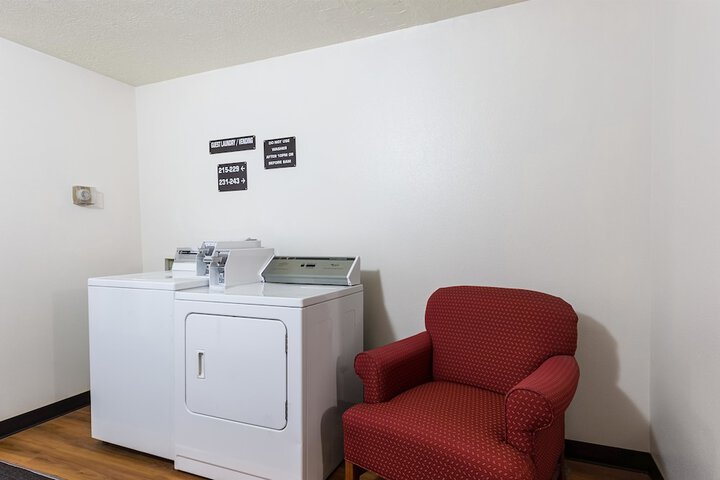 Room 25 of 29