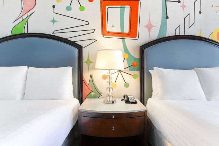 Room 83 of 150