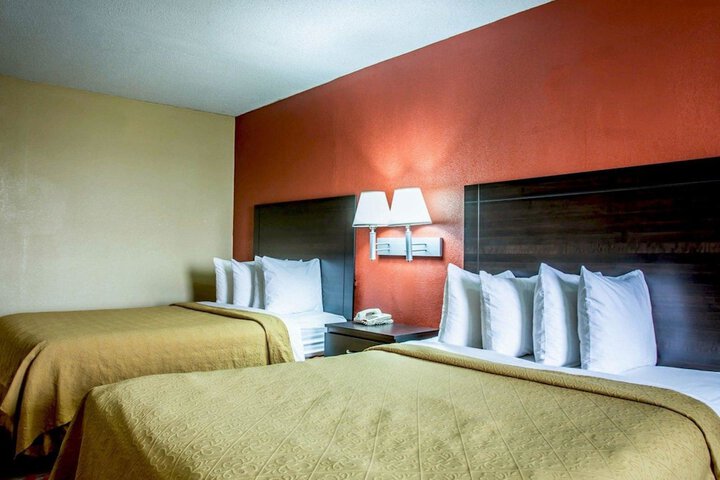 Quality Inn & Suites Monroe